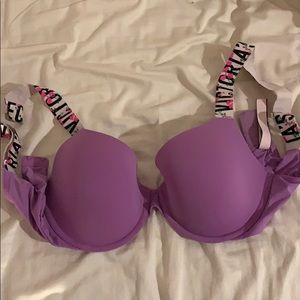 vs pink bra!!
